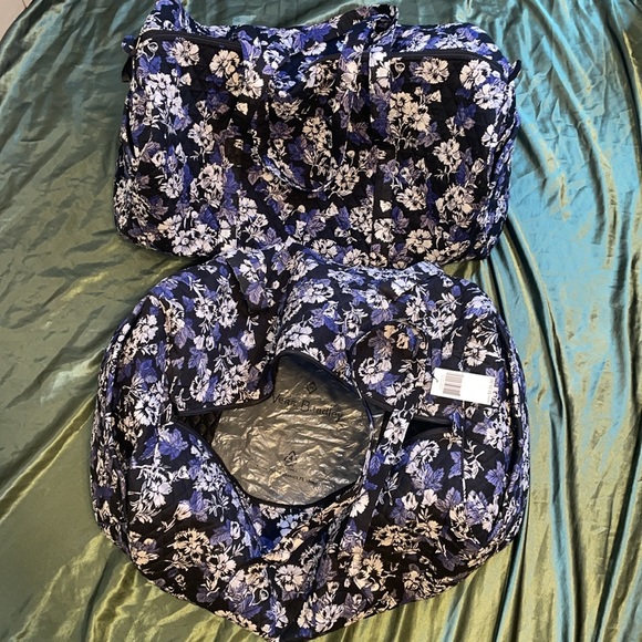 Vera Bradley duffel bag - Picture 7 of 8